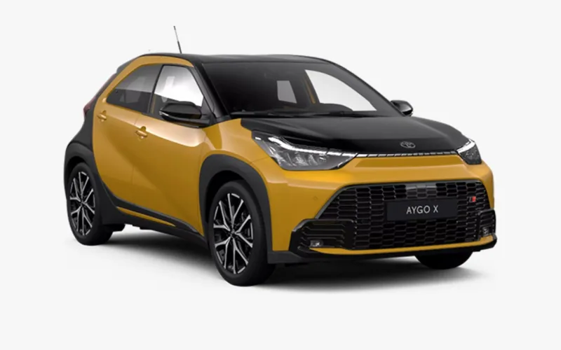 Toyota Aygo X Hybrid a noleggio senza cauzione